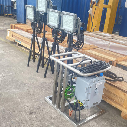 Set Junction box & 4ea Flood light